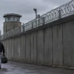 Kolejnych 650 więźniów wychodzi na wolność przed terminem – druga faza programu w Anglii i Walii