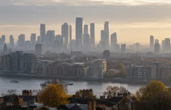 MFW podnosi prognozę wzrostu gospodarki Wielkiej Brytanii – w 2027 r. spowolnienie przez droższą energię
